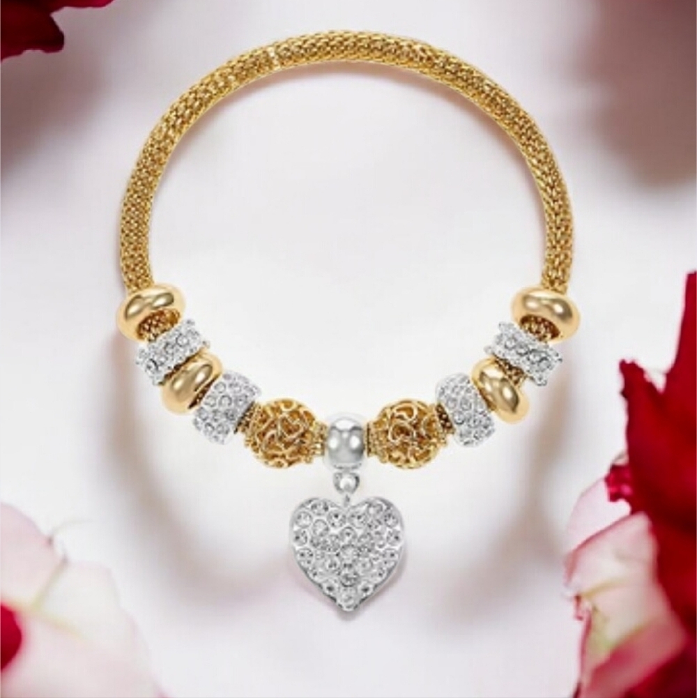 NIB Liz Claiborne Women's Glass Heart Gold and Silver Heart Stretch Bracelet
